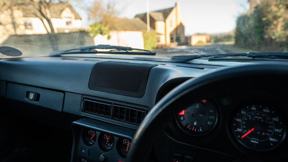 1986 Porsche 924 S - Image 23 of 30