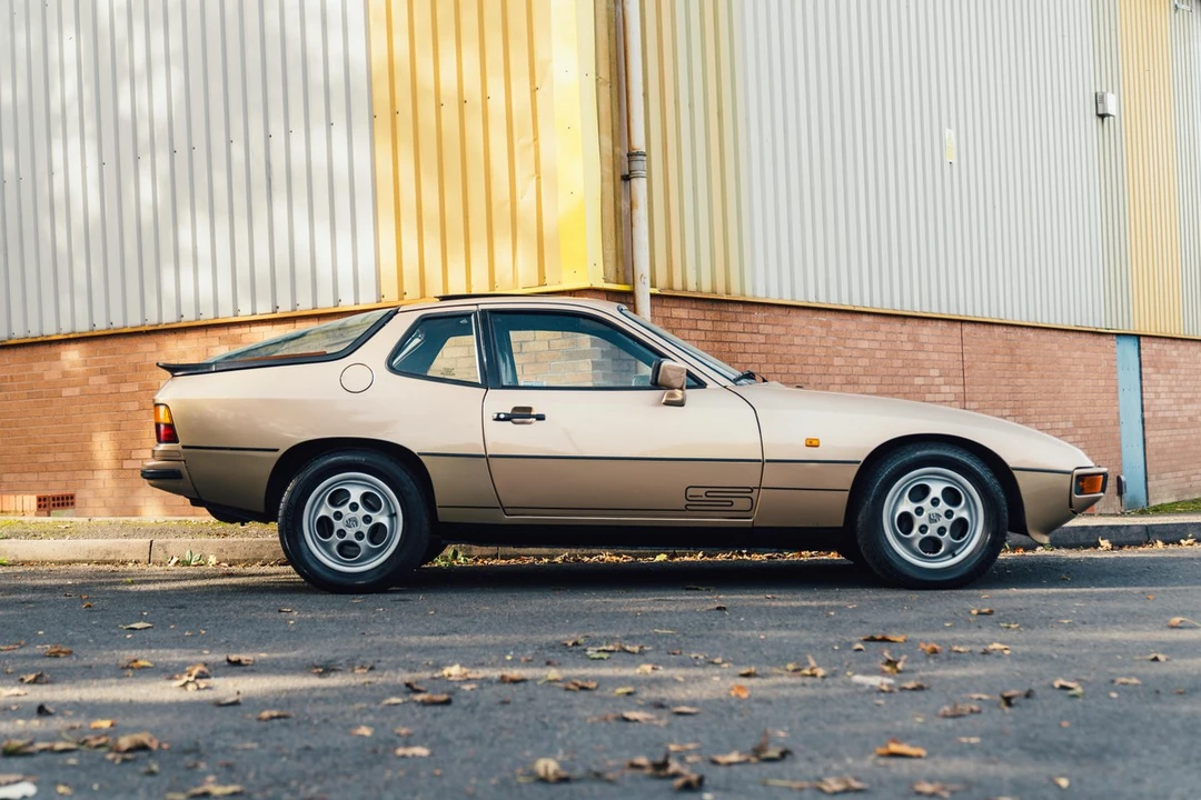 1986 Porsche 924 S - Image 7 of 30