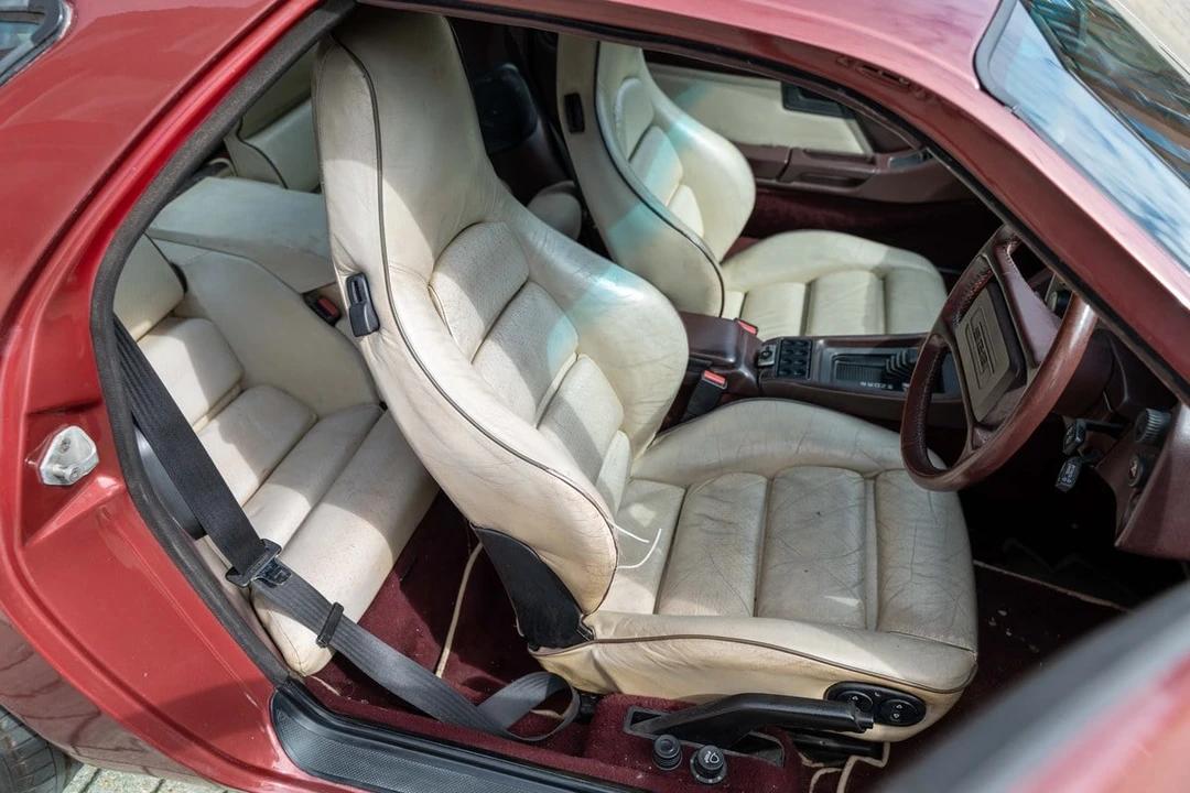 1986 Porsche 928 S - Image 2 of 30
