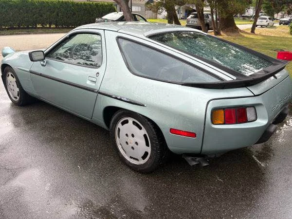 1986 Porsche 928 - Image 2 of 10