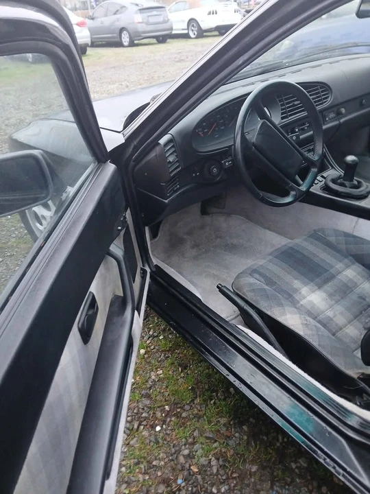 1986 Porsche 928 - Image 6 of 9
