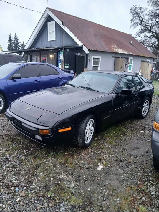 1986 Porsche 928 - Image 3 of 9