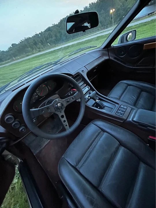1986 Porsche 928 S - Image 9 of 20