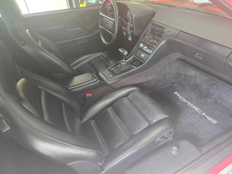 1986 Porsche 928 S - Image 4 of 11