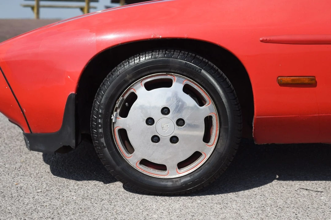 1986 Porsche 928 S - Image 21 of 30