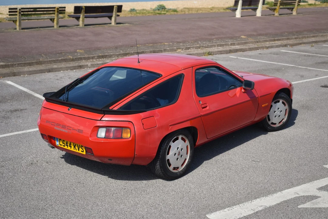 1986 Porsche 928 S - Image 17 of 30