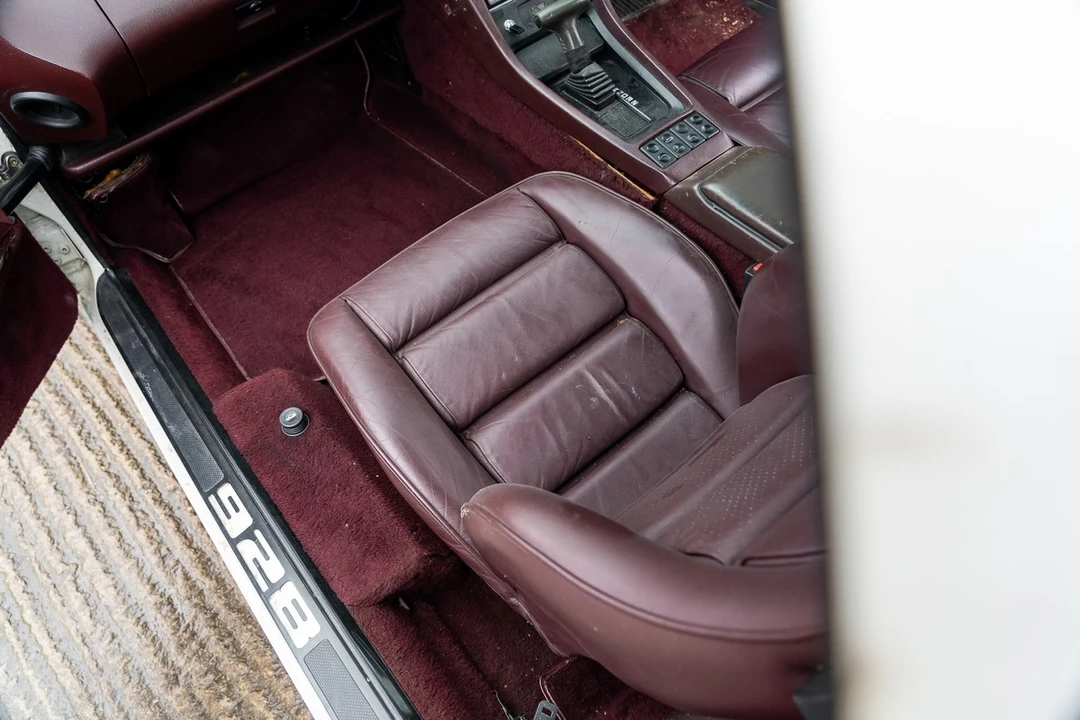1986 Porsche 928 S - Image 28 of 30