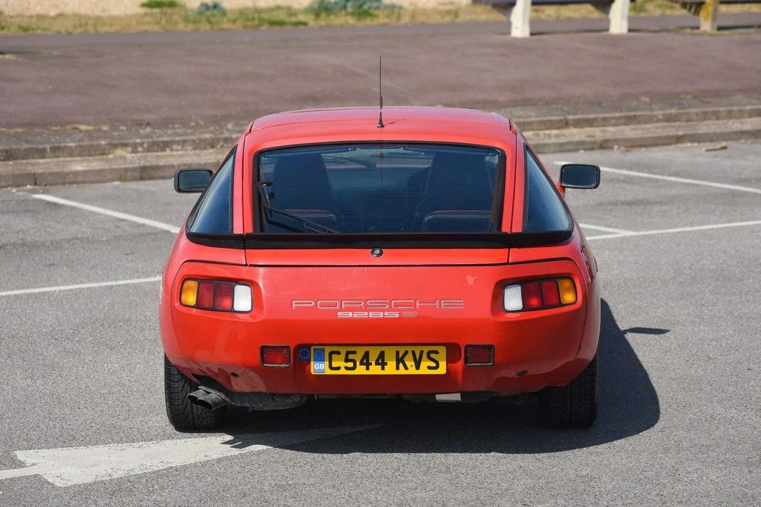 1986 Porsche 928 S - Image 14 of 30