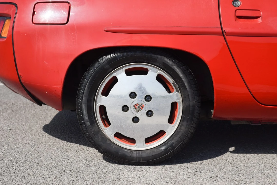 1986 Porsche 928 S - Image 20 of 30