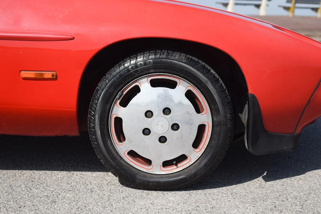 1986 Porsche 928 S - Image 19 of 30