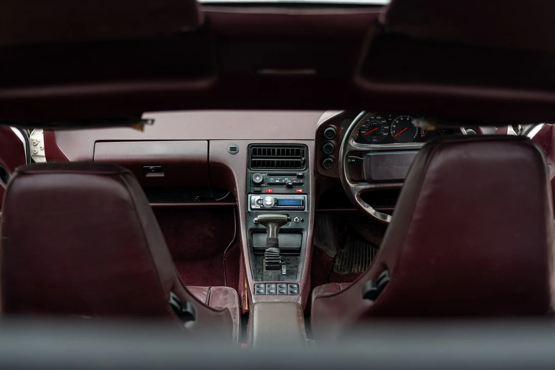 1986 Porsche 928 S - Image 17 of 30