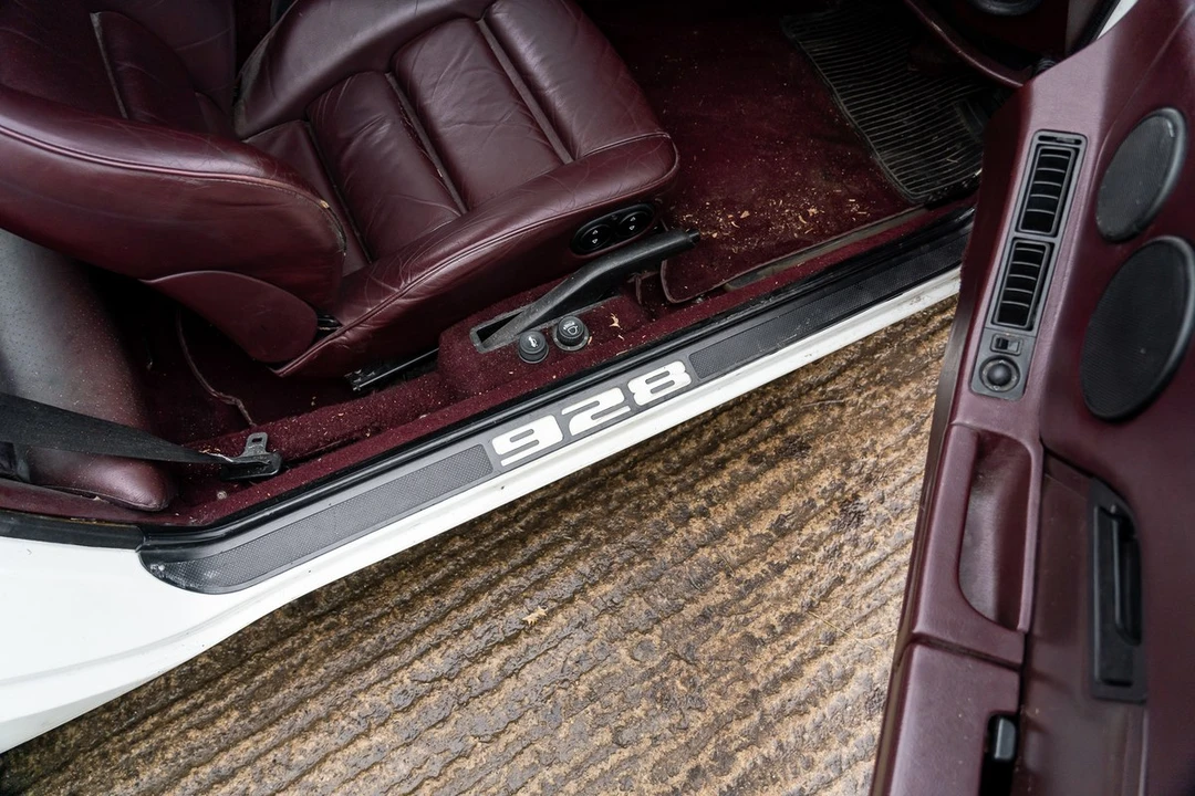 1986 Porsche 928 S - Image 25 of 30