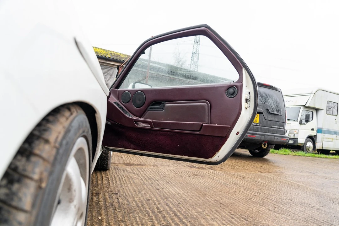 1986 Porsche 928 S - Image 26 of 30