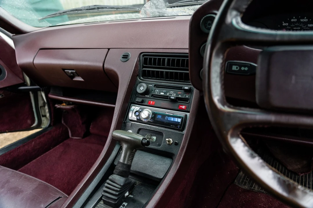 1986 Porsche 928 S - Image 18 of 30