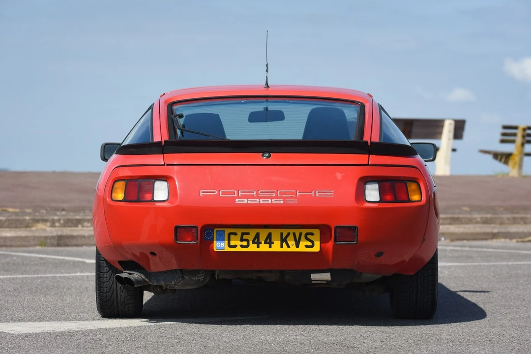 1986 Porsche 928 S - Image 15 of 30