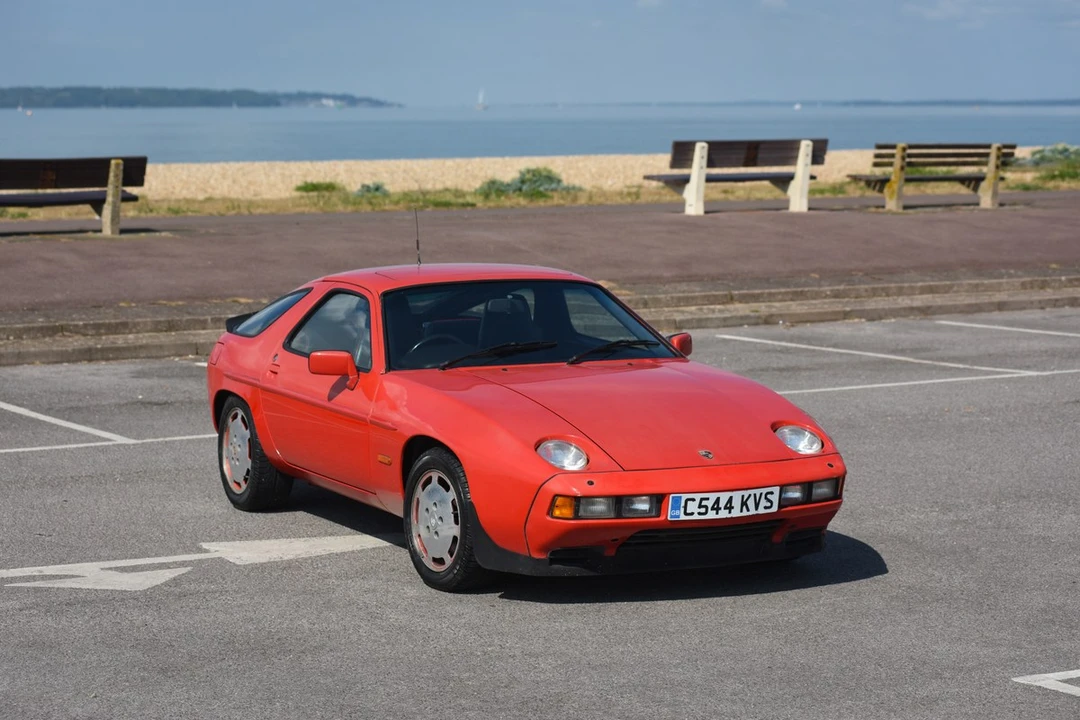 1986 Porsche 928 S - Image 2 of 30