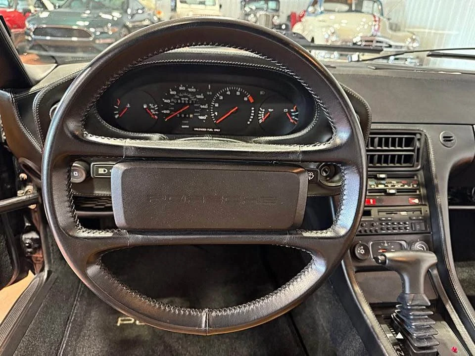 1986 Porsche 928 S - Image 11 of 20