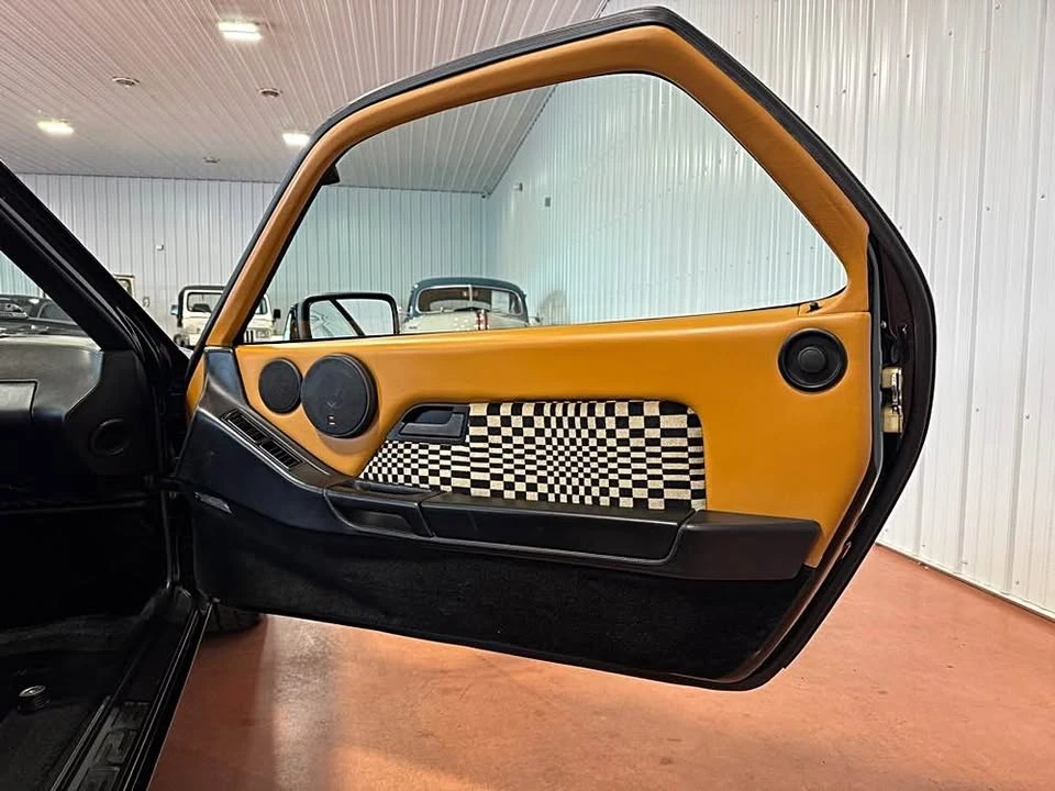 1986 Porsche 928 S - Image 7 of 20