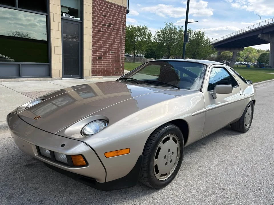 1986 Porsche 928 S - Image 2 of 16