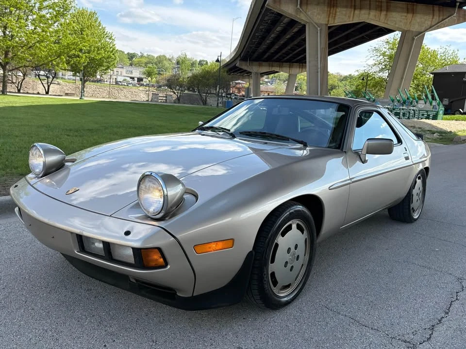 1986 Porsche 928 S - Image 5 of 16