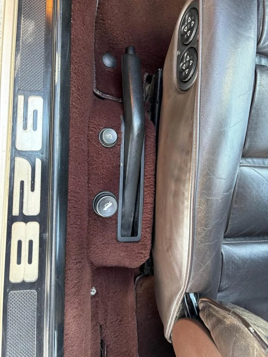1986 Porsche 928 S - Image 12 of 16