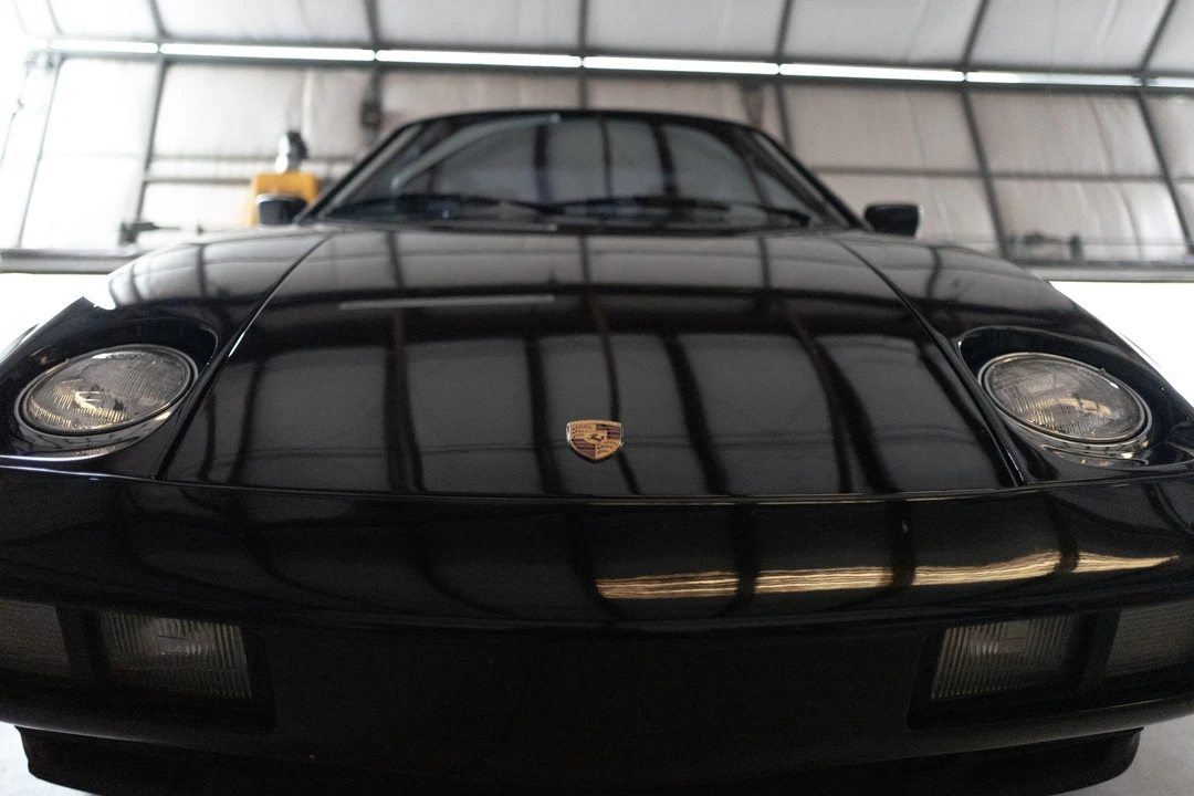 1986 Porsche 928 S - Image 7 of 8