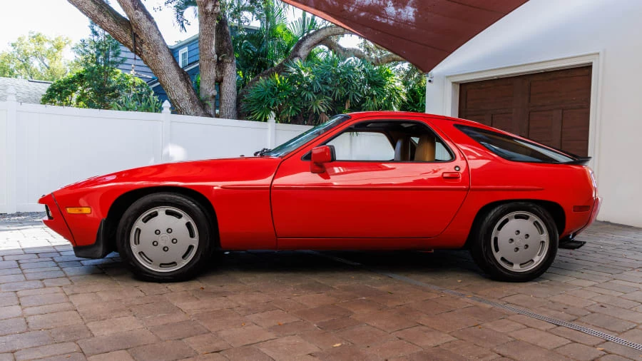 1986 Porsche 928 S - Image 2 of 22