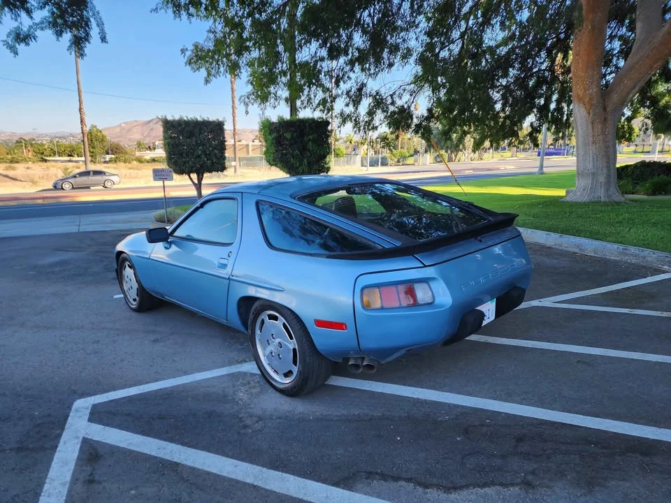 1986 Porsche 928 S - Image 6 of 11
