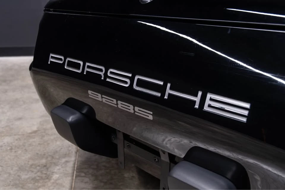 1986 Porsche 928 S - Image 16 of 20
