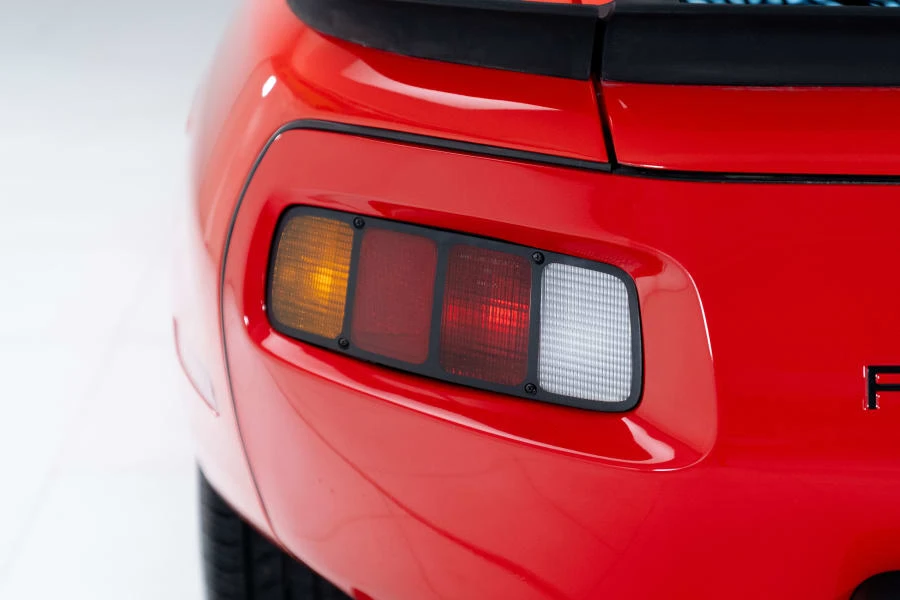 1986 Porsche 928 S - Image 9 of 31