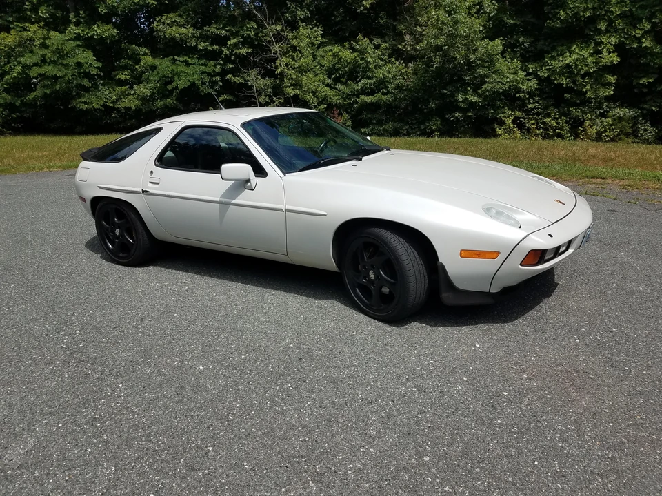 1986 Porsche 928 S - Image 16 of 31
