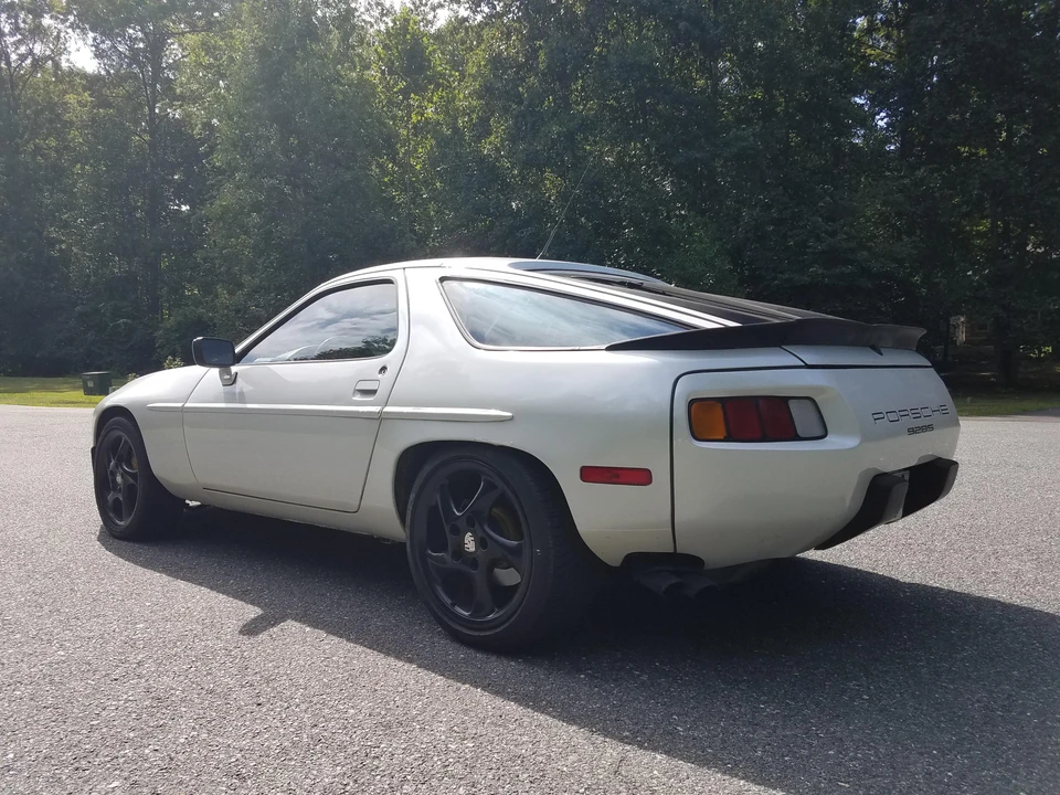 1986 Porsche 928 S - Image 10 of 31