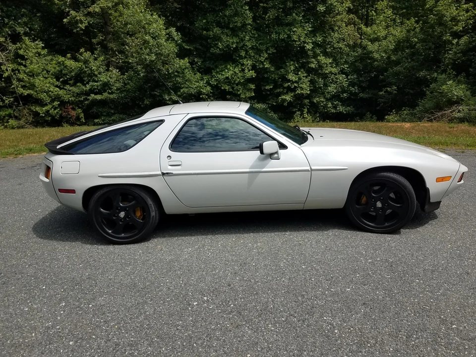 1986 Porsche 928 S - Image 15 of 31
