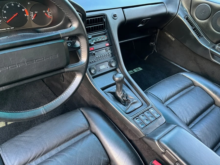 1986 Porsche 928 S - Image 15 of 21