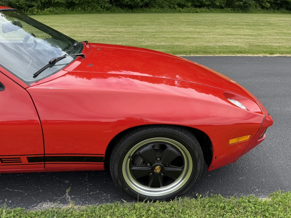 1986 Porsche 928 S - Image 10 of 31
