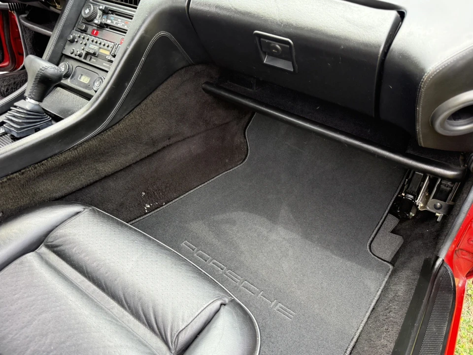 1986 Porsche 928 S - Image 14 of 31