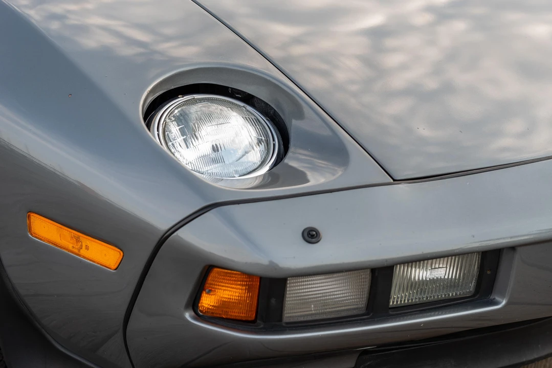 1986 Porsche 928 S - Image 10 of 31