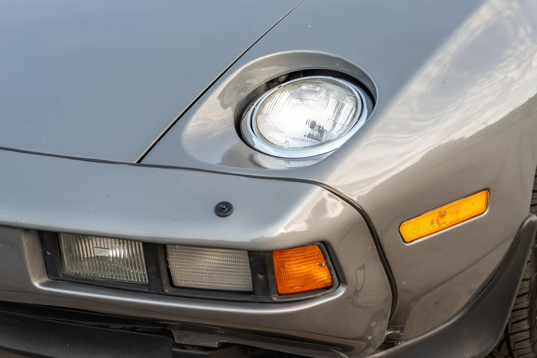 1986 Porsche 928 S - Image 15 of 31