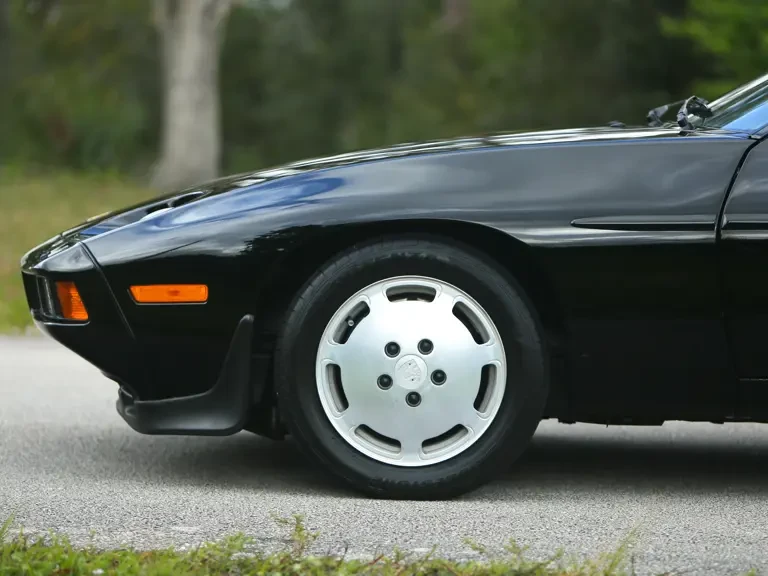 1986 Porsche 928 S - Image 16 of 31