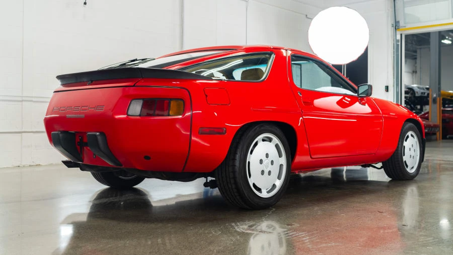 1986 Porsche 928 S - Image 16 of 31