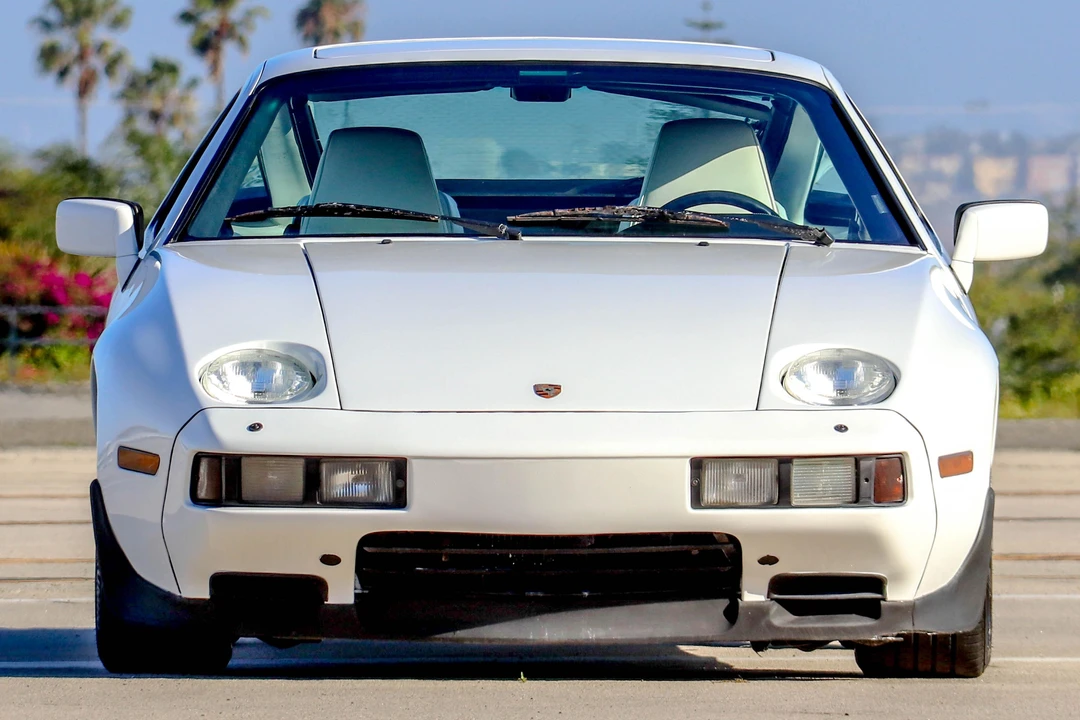 1986 Porsche 928 S - Image 2 of 31
