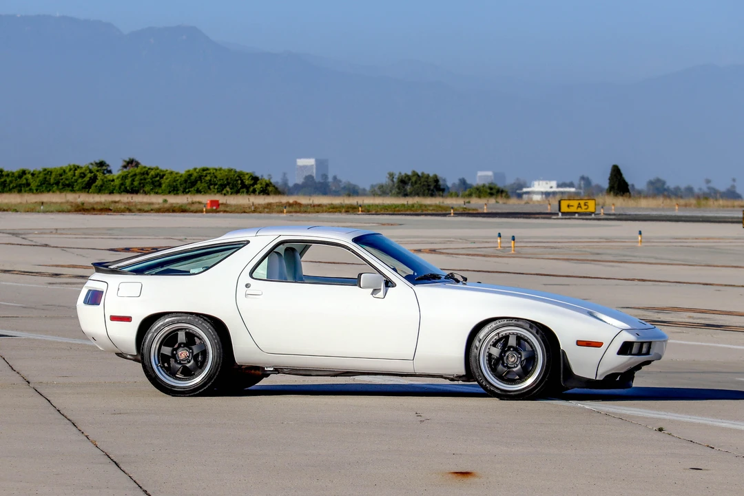 1986 Porsche 928 S - Image 19 of 31