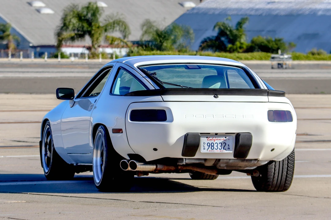 1986 Porsche 928 S - Image 14 of 31