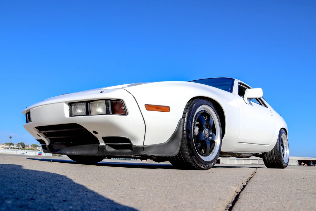 1986 Porsche 928 S - Image 7 of 31