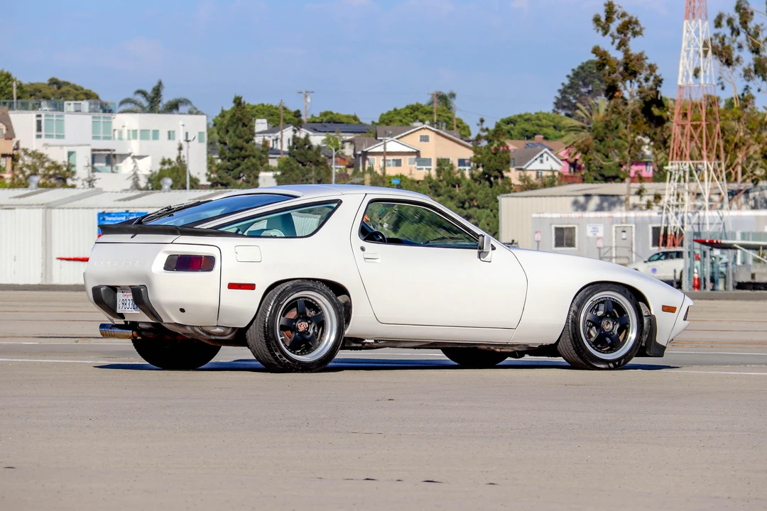 1986 Porsche 928 S - Image 16 of 31