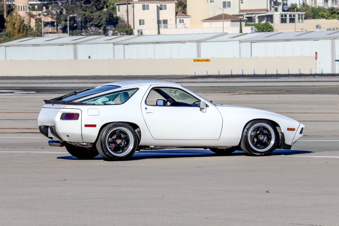 1986 Porsche 928 S - Image 17 of 31