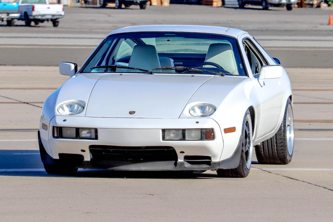 1986 Porsche 928 S - Image 6 of 31