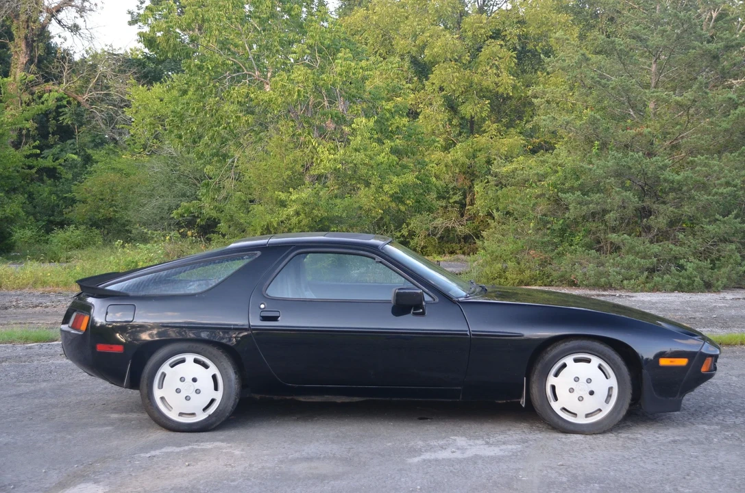 1986 Porsche 928 S - Image 3 of 31