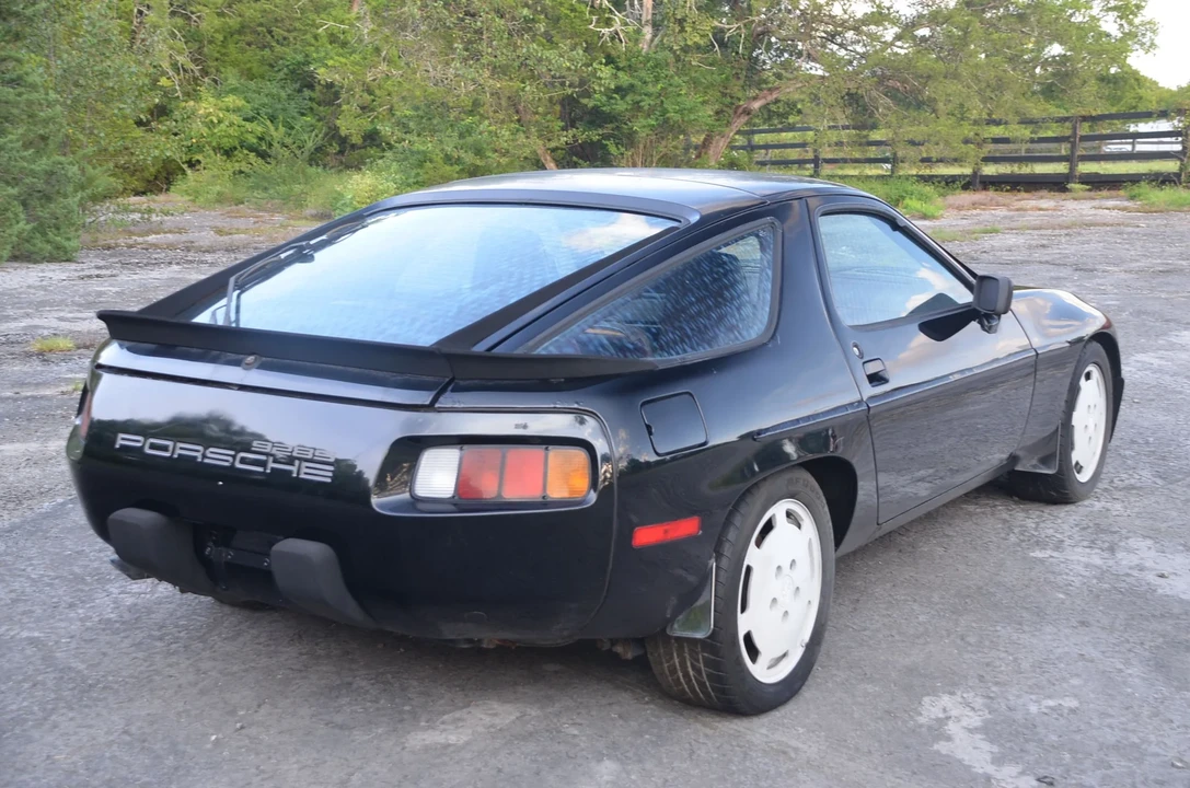 1986 Porsche 928 S - Image 5 of 31