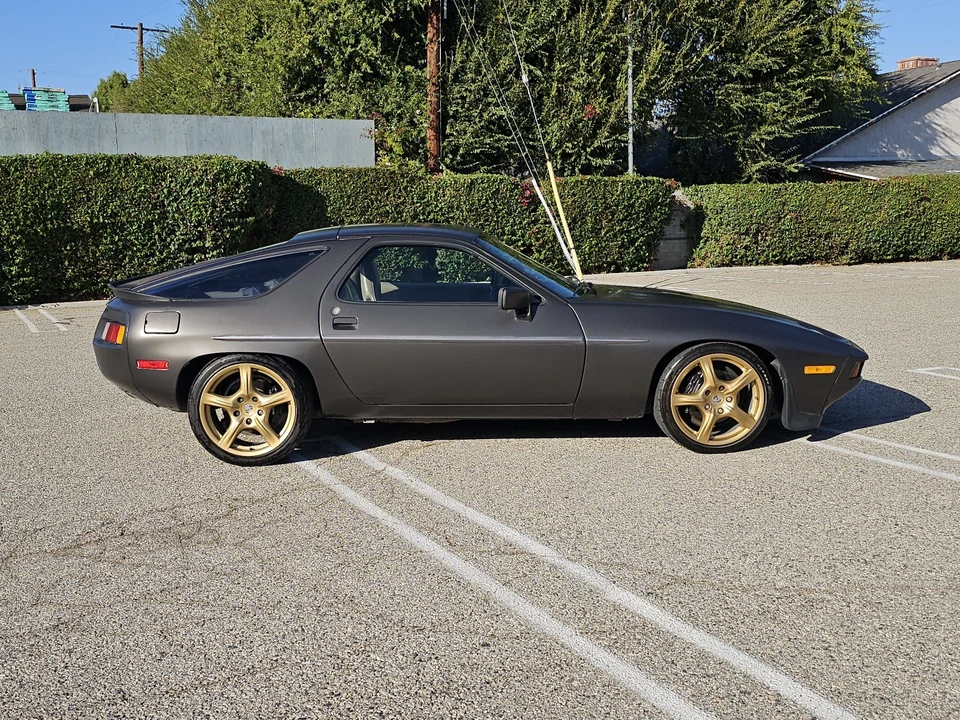 1986 Porsche 928 S - Image 17 of 21